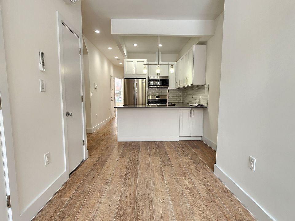 1st image of 634 Humboldt St #1B