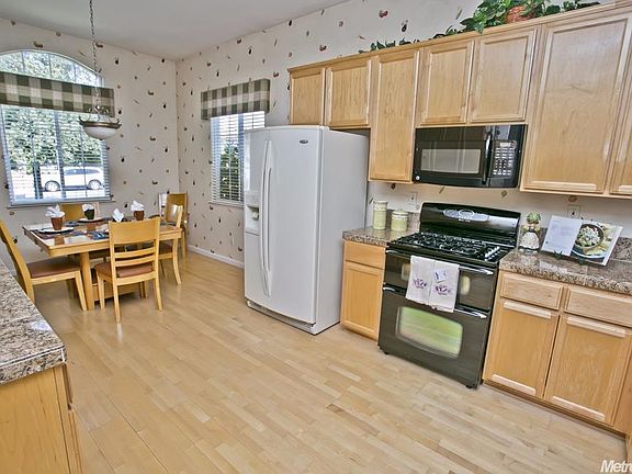 5th image of 2172 Orvis Dr