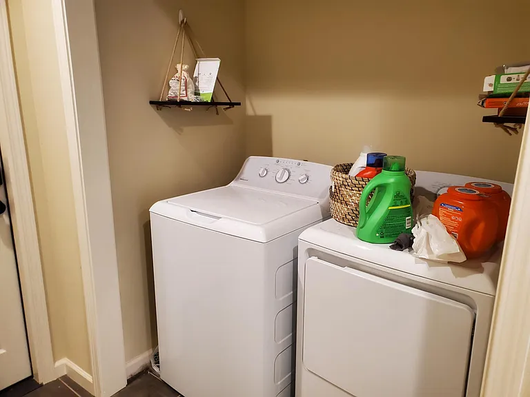 309 W Ridgeview Ln #1 — Photo 8