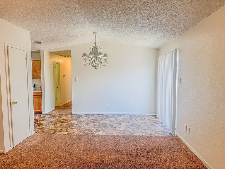 402 Alpine St — Photo 2