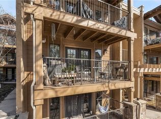 4727 Jarboe St APT 103, Kansas City, MO 64112