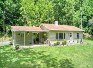 509 Max Thompson Rd, Canton, NC 28716