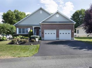 13 Cheshire Way, Loudonville, NY 12211