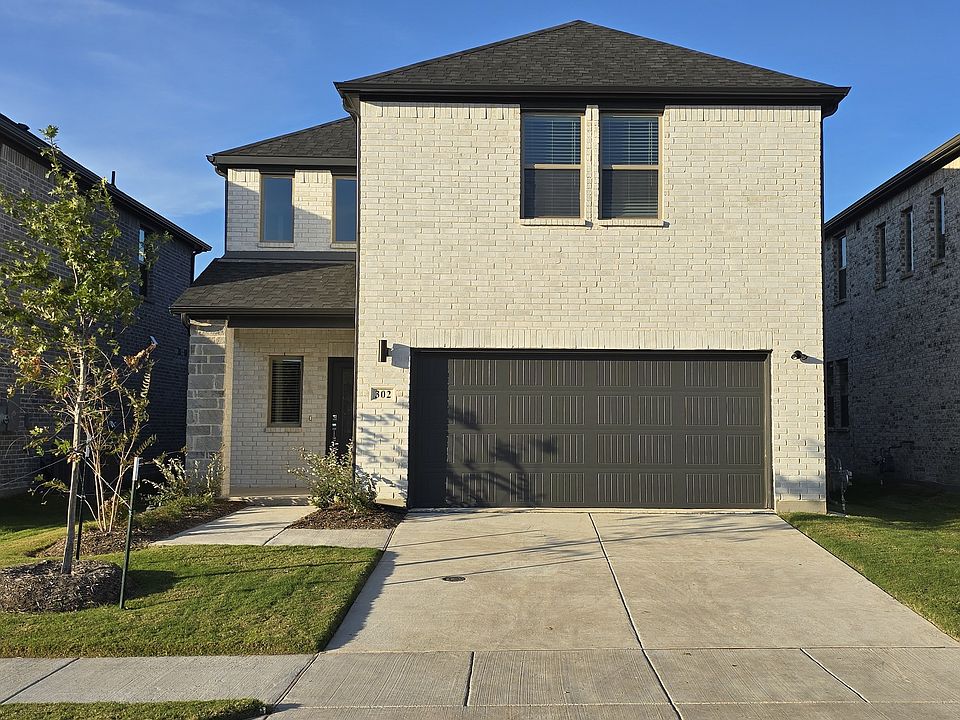 1st image of 302 Berkshire Dr