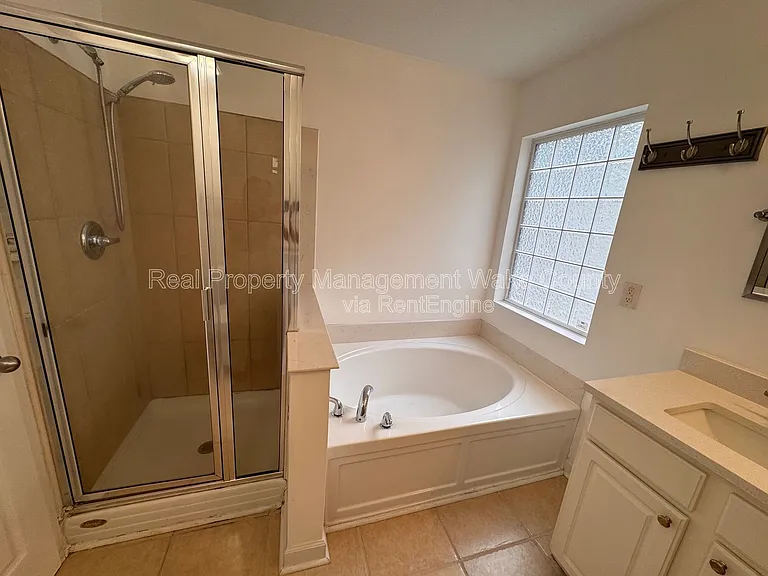 912 Spring Meadow Dr — Photo 18
