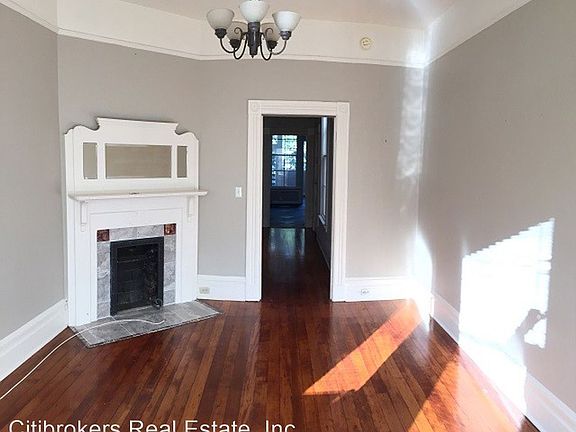 3rd image of 49 Delmar St Unit 49