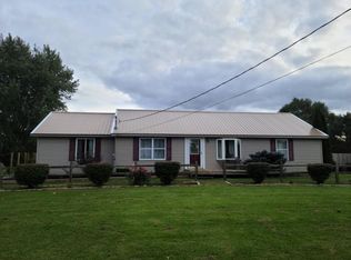 2266 Tomlinson Rd, Caro, MI 48723