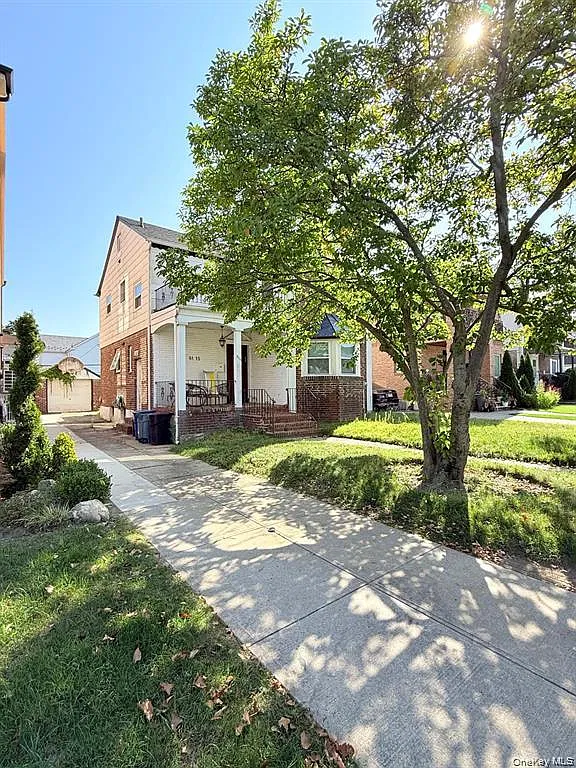 3 bed, 2.5 bath, 1900 sqft, $6,500 — Photo 2