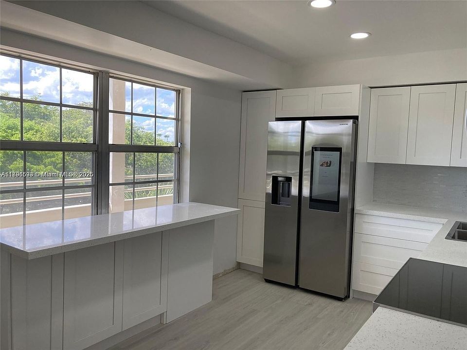 1st image of 804 Cypress Blvd APT 407