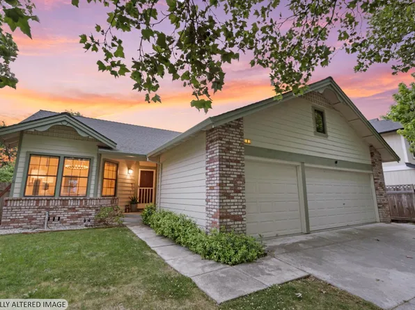 8 Starling Drive, Petaluma, CA 94954