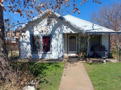 305 W Sandstone Street, Llano, TX, 78643