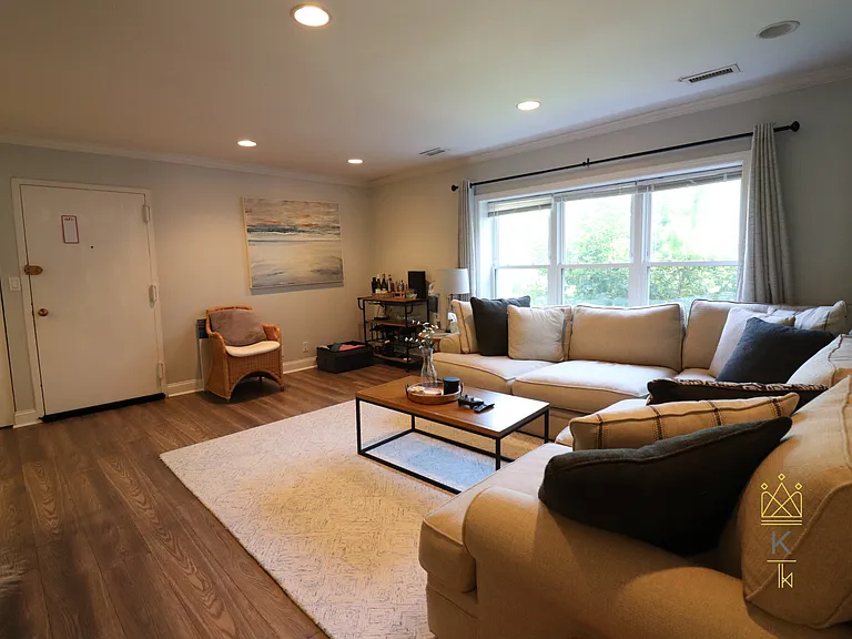 176 Newton St #1 — Photo 2