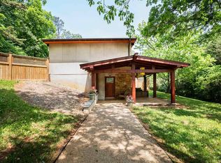 888 Woodlands Rd APT B, Charlottesville, VA 22901