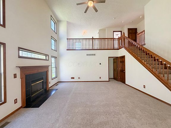 3rd image of 352 Highbanks Valley Ct
