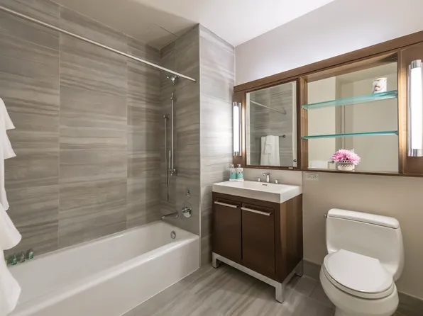 100 West 31st Street 24F image 3 of 28