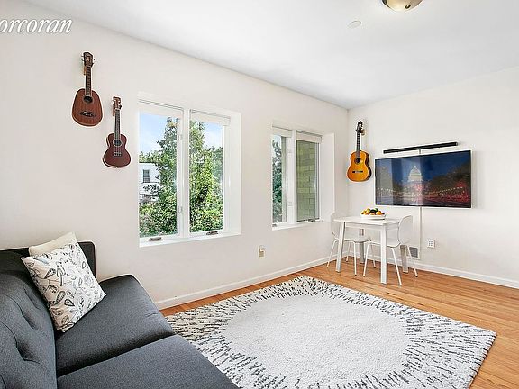 3rd image of 314 23rd St Unit 2B