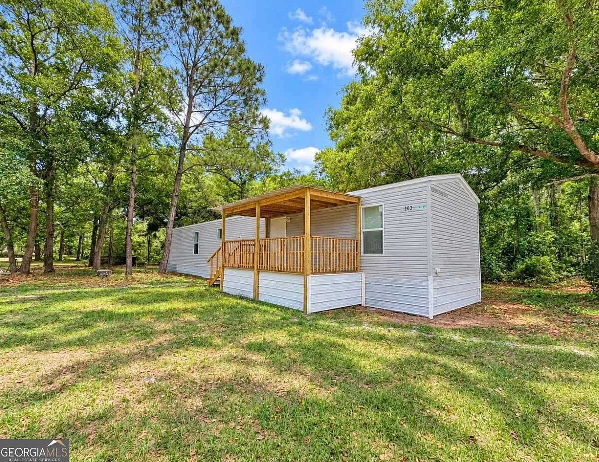 3 bed, 2.0 bath, 953 sqft, $1,500 — Photo 1