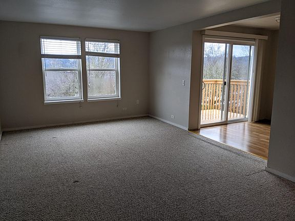 2nd image of 15310 1st Ave NE APT 3