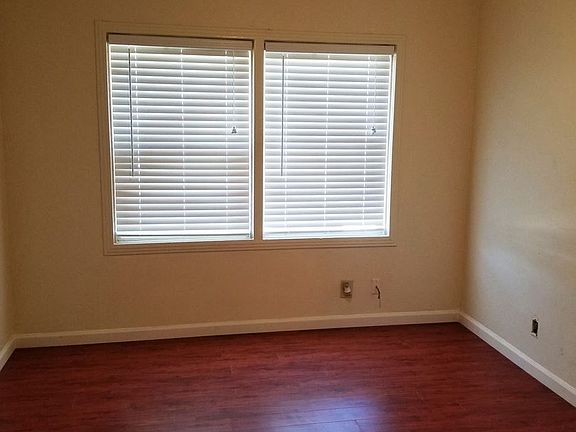 3rd image of 956 Frienza Ave