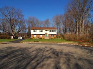 10 Ruth Ct, Succasunna, NJ 07876