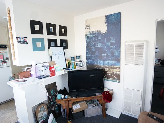 4th image of 3878 Bayside Ln