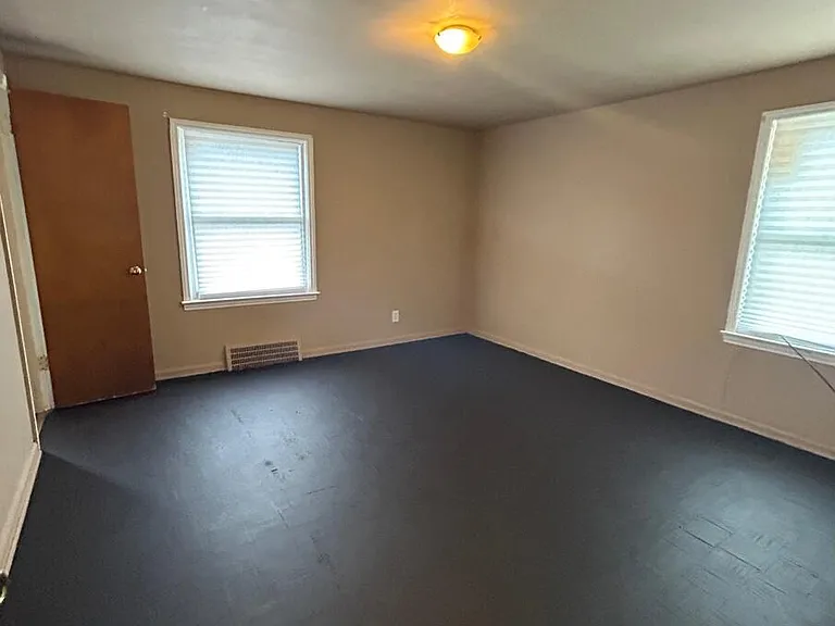 2034 Ewald Cir — Photo 11