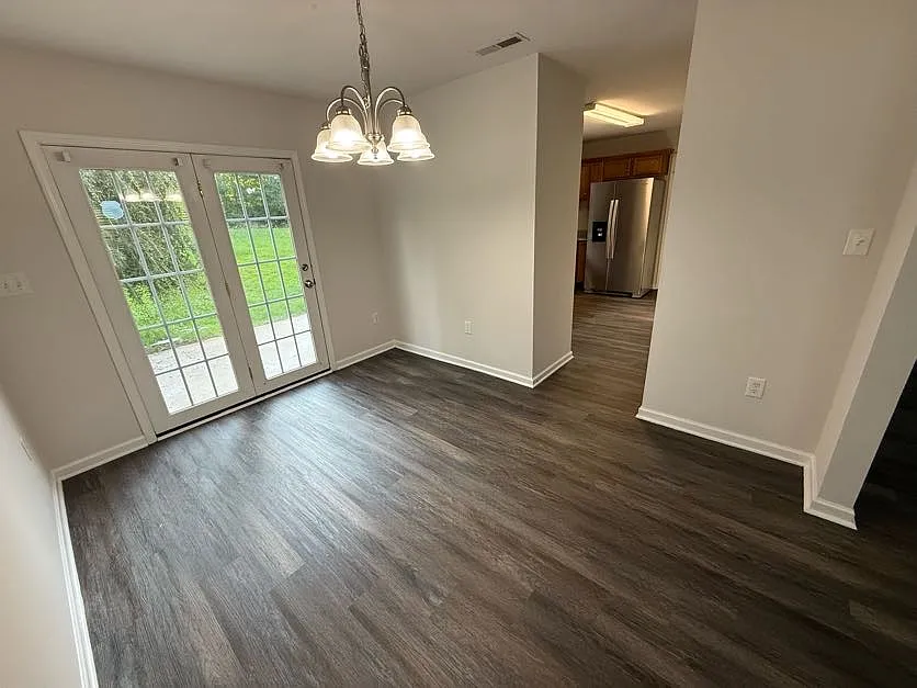 4 bed, 2.5 bath, 1568 sqft, $2,000 — Photo 4