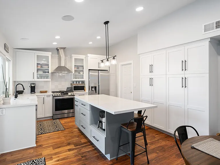 20551 Cohasset Ln — Photo 8