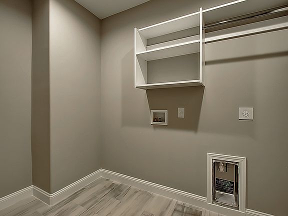 3rd image of 138 Dry Kiln Ct