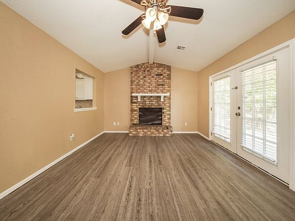 5th image of 9705 Oaktree Ter