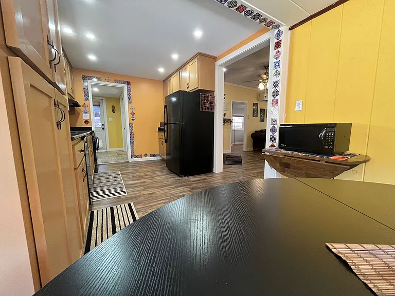 2352 Shasta St — Photo 16