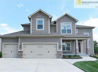 1504 SW 41st St, Lees Summit, MO 64082