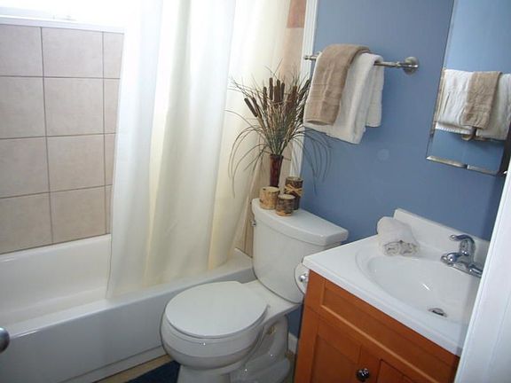 4th image of 355 Highland Dr