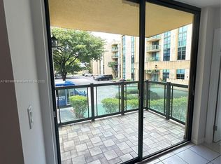 11750 SW 18th St APT 224-1, Miami, FL 33175