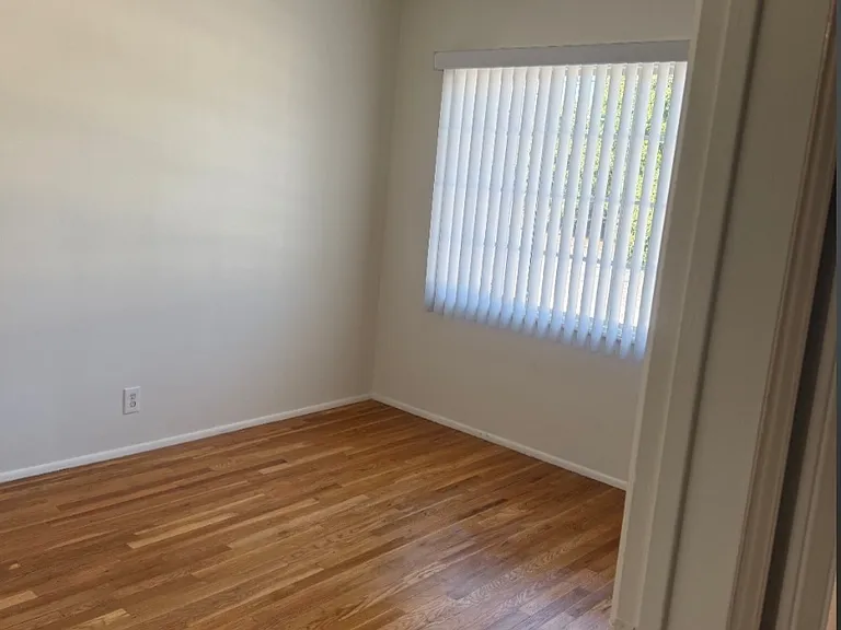 328 N Louise St #106 — Photo 5