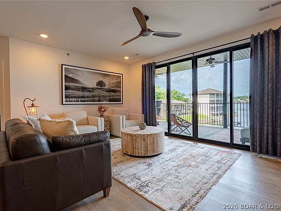 2nd image of 4925 Robins Cir #4A