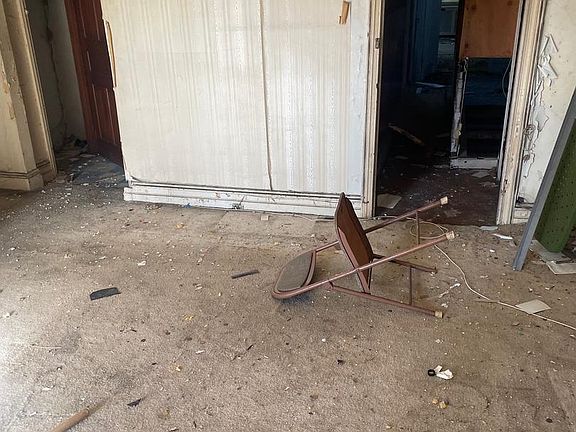 5th image of 109 58th St