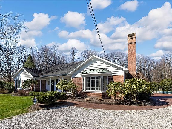 3rd image of 6336 Red Pine Ln