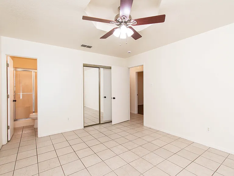 11 Basswood Ct — Photo 8