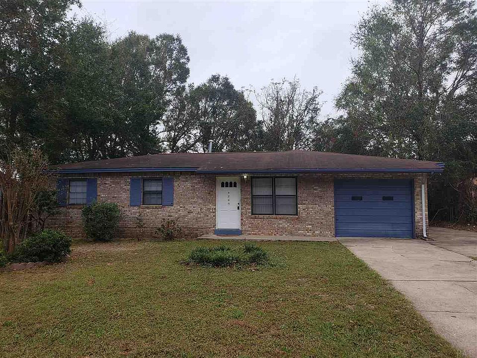 1st image of 4205 Wycliff Dr