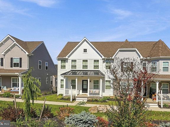 2nd image of 2205 Alderbrook Ln