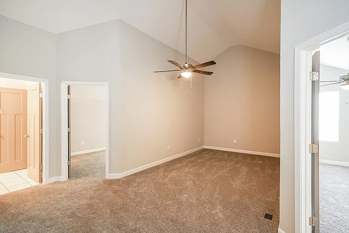 504 Highland Ct — Photo 7