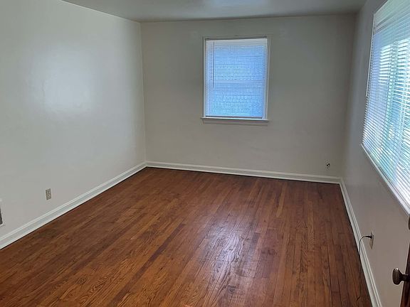 3rd image of 2828 Shawhan Ave APT 1