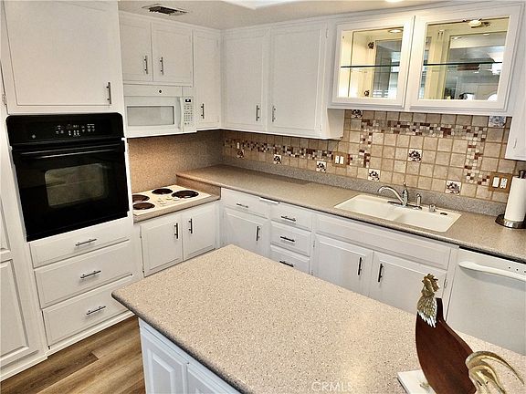 3rd image of 1560 Homewood Rd APT 114L