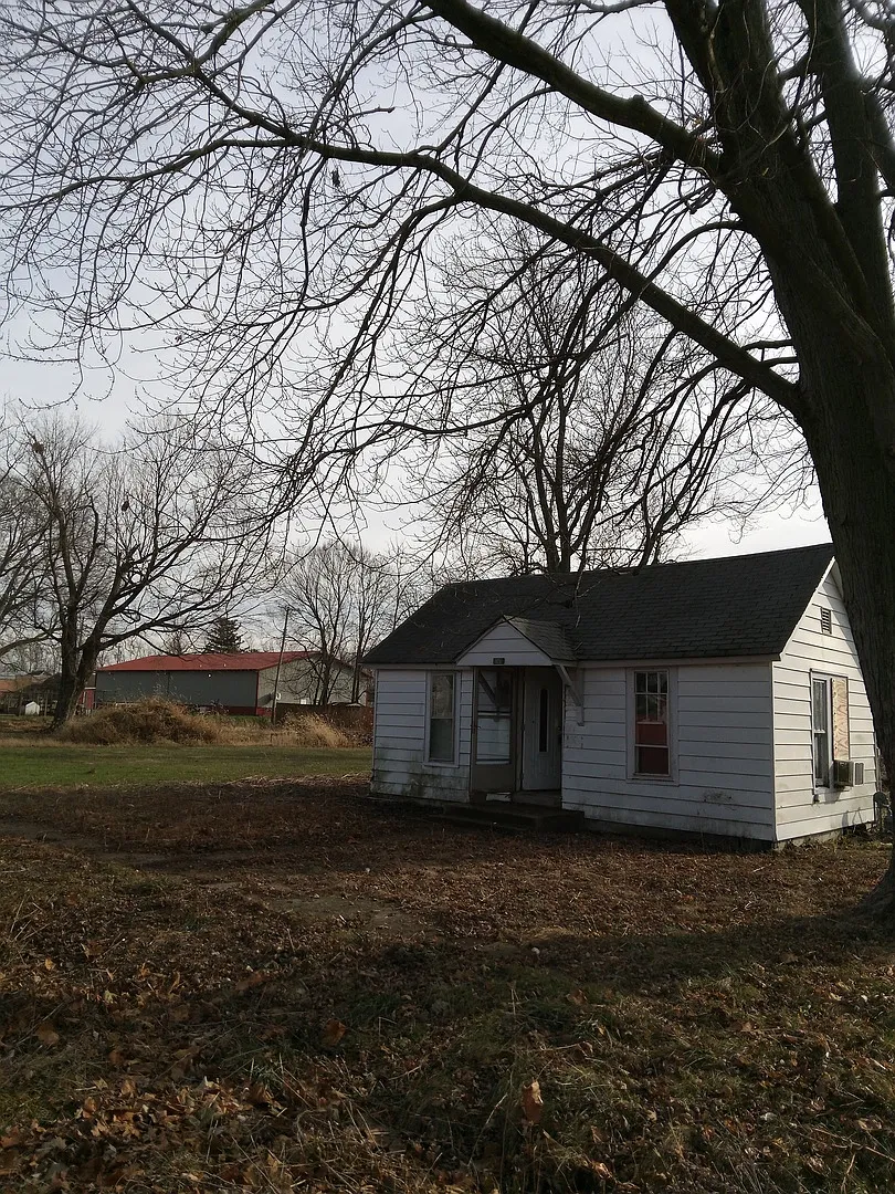 101 Sheridan St photo 1