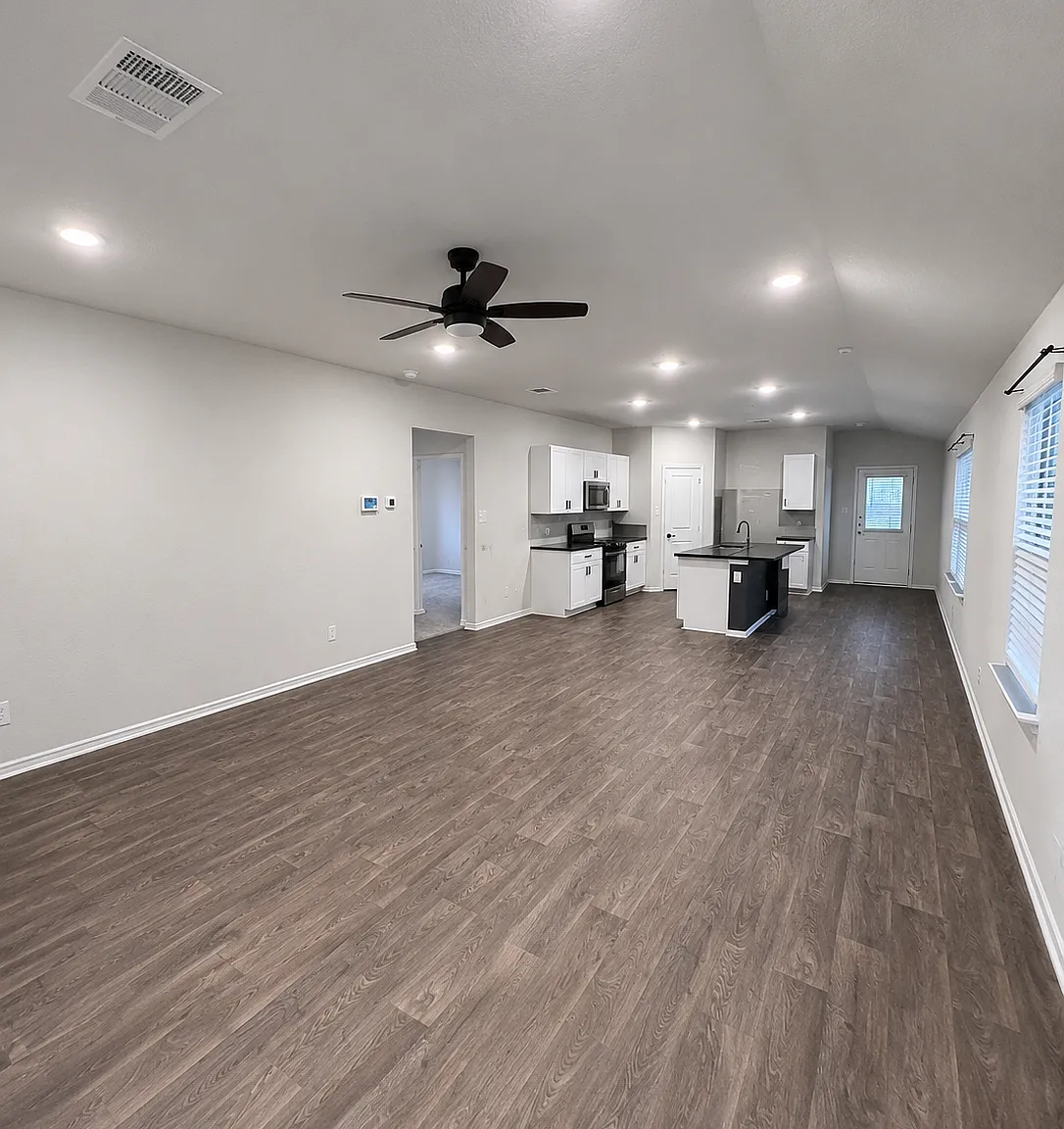 3 bed, 1535 sqft, $1,700 — Photo 2