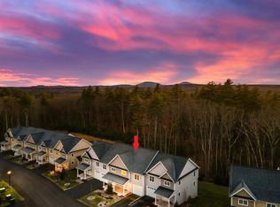 237 Woodview Way, Manchester, NH 03102