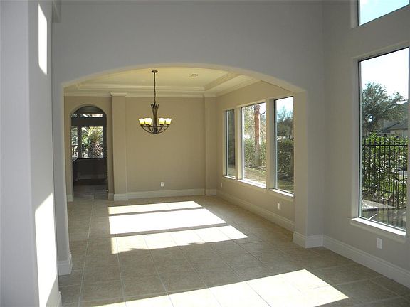 4th image of 5215 Eagle Pointe Ct