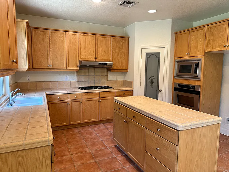 8054 Murcia Way — Photo 41