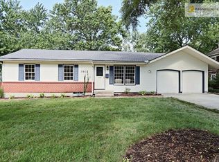 9802 England Dr, Overland Park, KS 66212